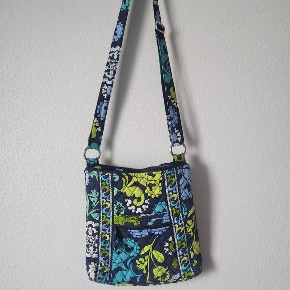 Vera Bradley Handbags - Vera Bradley Disney Park Exclusive